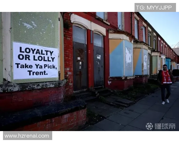 阿诺德足球四件套：打造无敌右路攻防利器全面剖析与实战应用